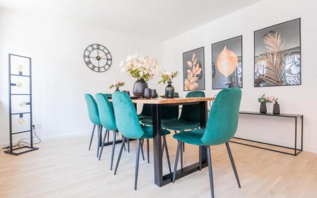 EUPHORAS - Haus mit 4 Schlafzimmern und Hinterhof