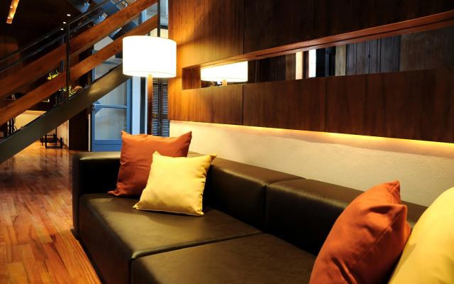 Hotel Babel