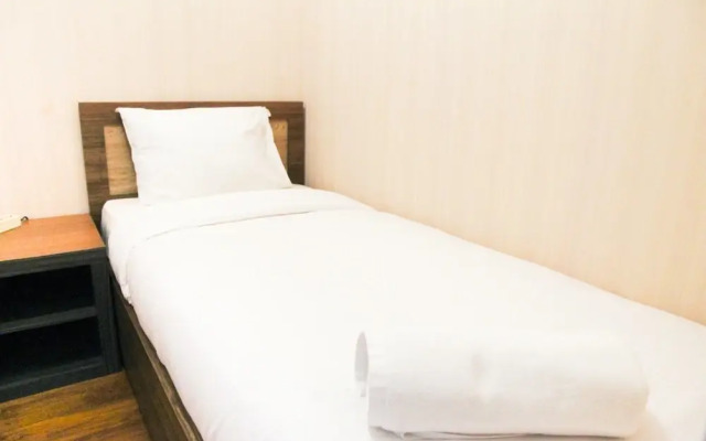 Full Parquet 2BR Kalibata City Apartment