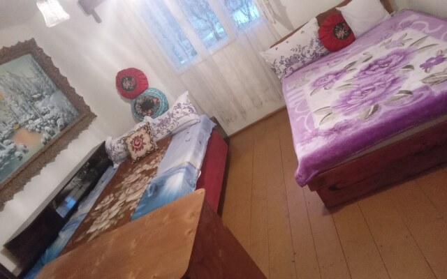 Room in Guest Room - Retreat Rustical For 2 People