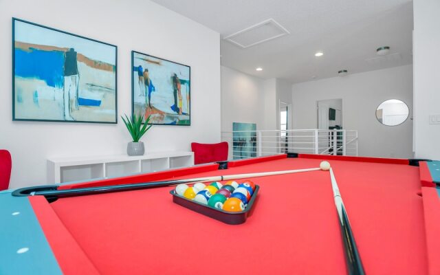 Stunning Bright Family Home Sleeps 25 Bl102