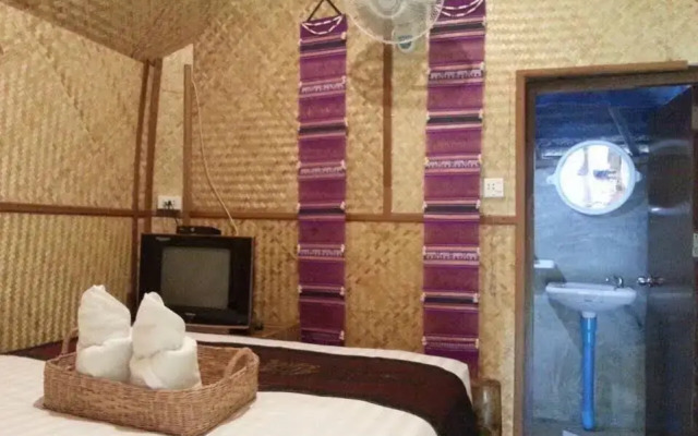 Pai Cat Hut Guesthouse