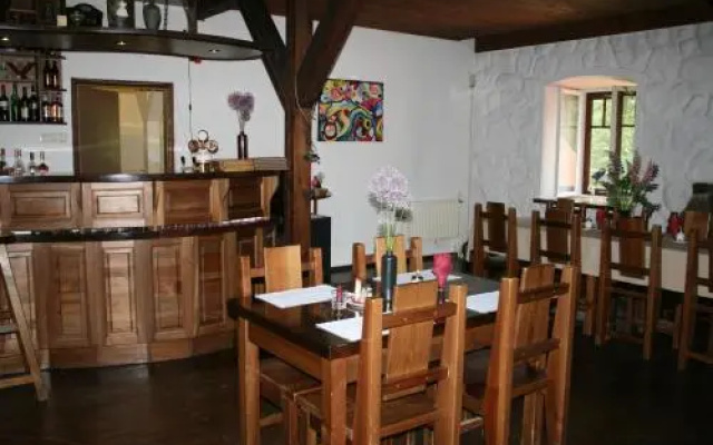 Park Hotel Brūzis