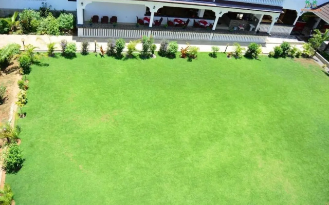 White Peacock Resort Mtwapa