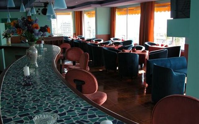 Vanda Hotel