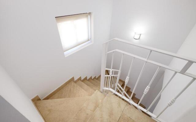 4 Bedroom Apartment in Noray, San Pedro Beach