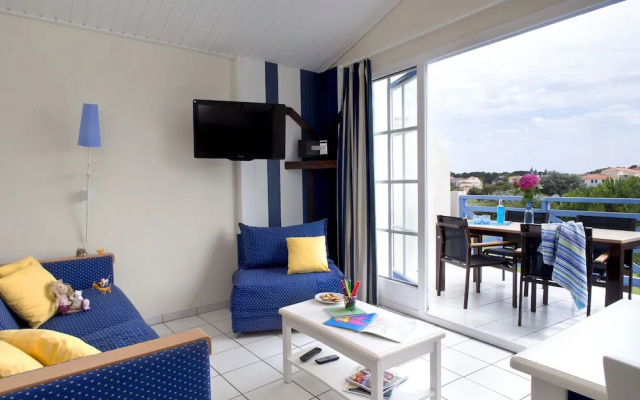 Stylish Apartment Located Near a Lake in the Vendée