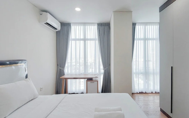 Elegant 2BR Apartment at The Reiz Condominium Medan