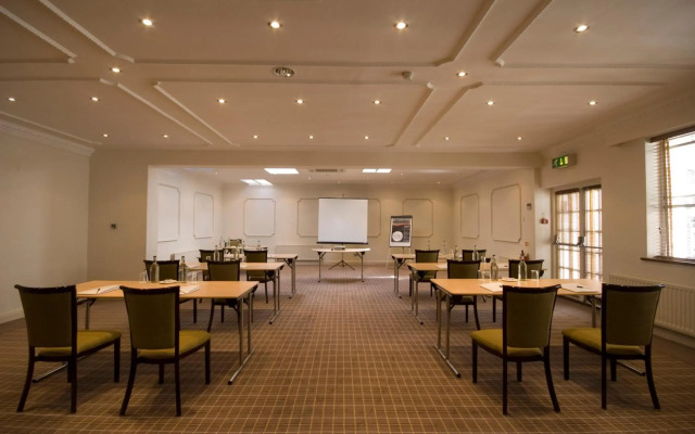 Cotswold Lodge Hotel