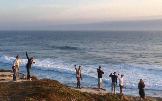 Surfer's Den Ericeira