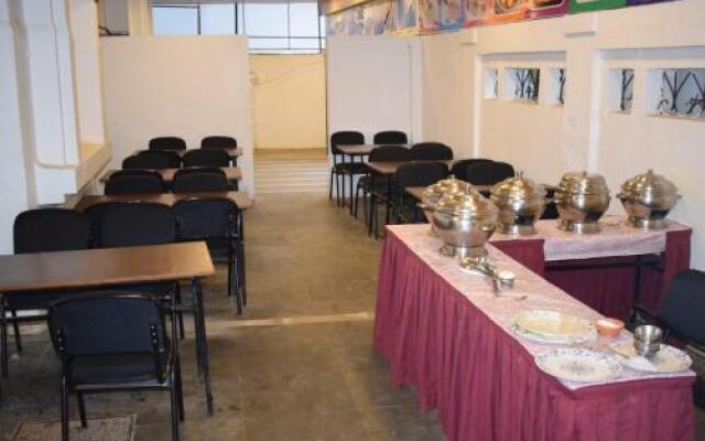 Hotel Manas