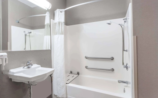 Comfort Inn Huntington near University area