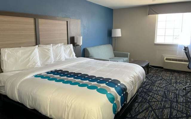 Baymont by Wyndham Blackwell I-35