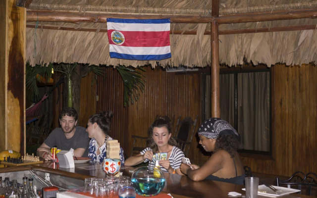 Hostel Backpackers La Fortuna