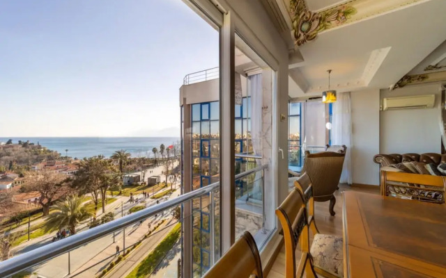 Lovely Flat With Sea View Near Beach in Muratpasa