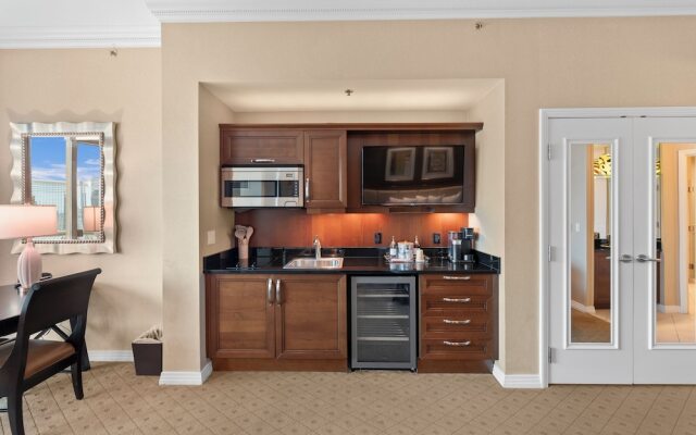 Lucky Gem Penthouse Suites at Signature