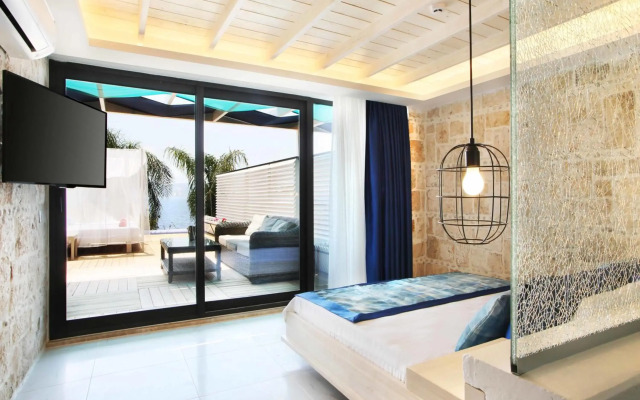 Nur Beach Hotel