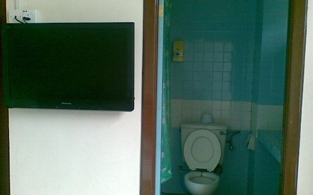 OYO 11342 Liwah Hotel Near Hospital Umum Sarawak