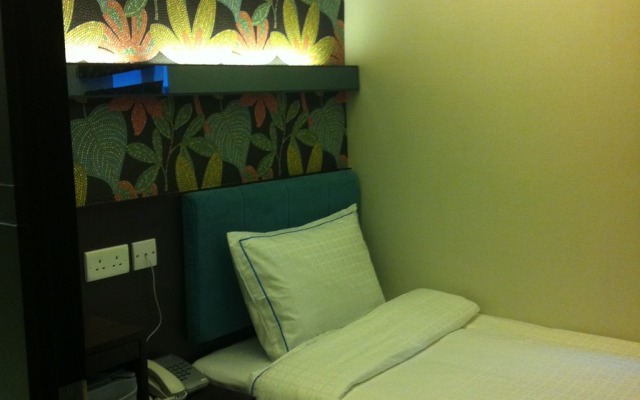 Seasons Hotel - Tsim sha tsui