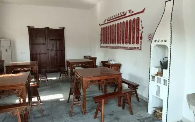 Dianshan Lake Liuxia Shiguang Homestay（Cai Bang Cun Store ）