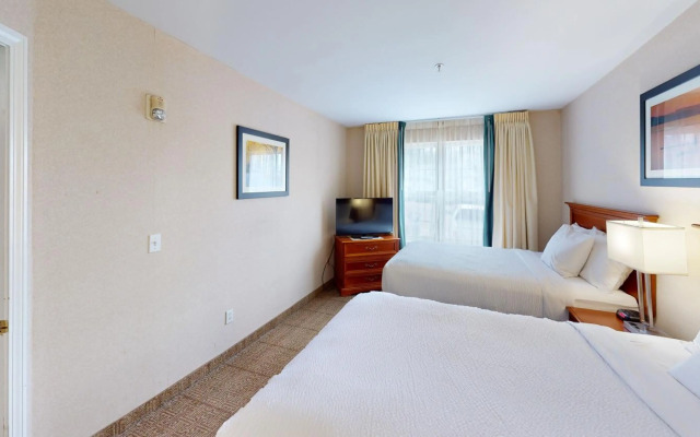 Smart Suites on the Hill