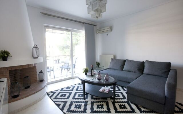 Glyfada, Modern Minimal Apartment