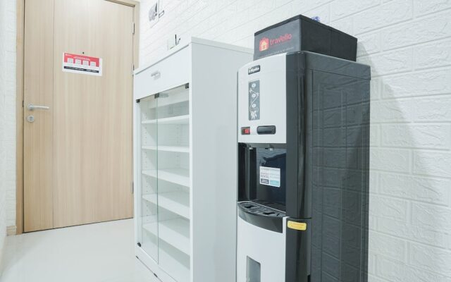 Elegant Studio at Meikarta Apartment