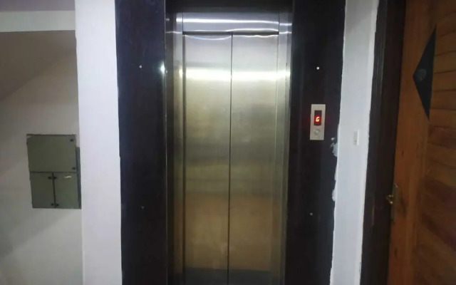 Adb Rooms Hotel Ivory Palace