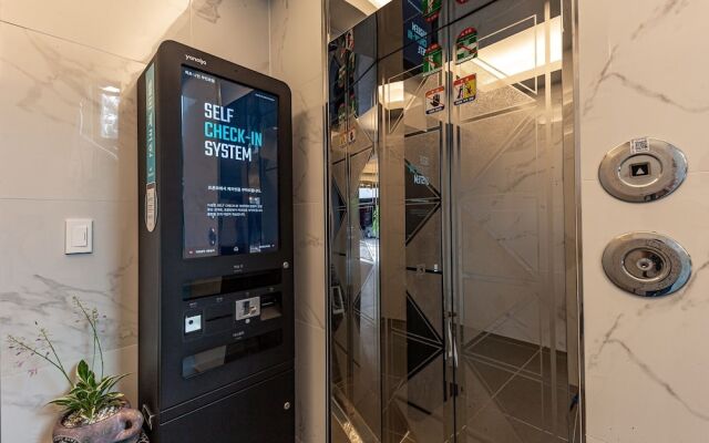 Mokpo Nine Self Check-in Hotel