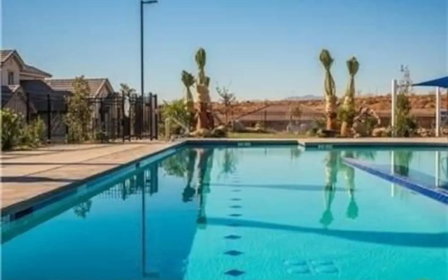 Zion Get-a-way 3 Bedroom Apts