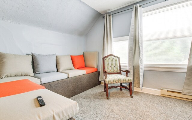 Pet-friendly Cincinnati Apt: 5 Mi to Downtown!