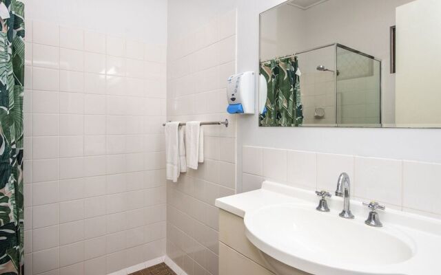 Bush Retreat Magnetic Island On Mandalay