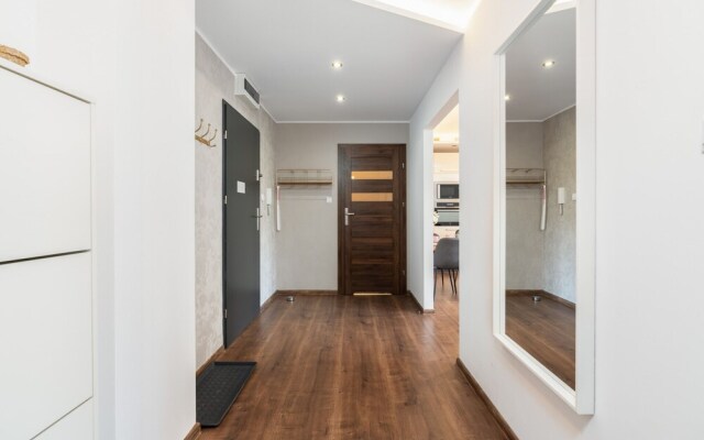 Kosinskiego With Parking by Renters