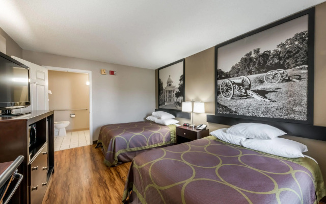 Super 8 by Wyndham Alexander City