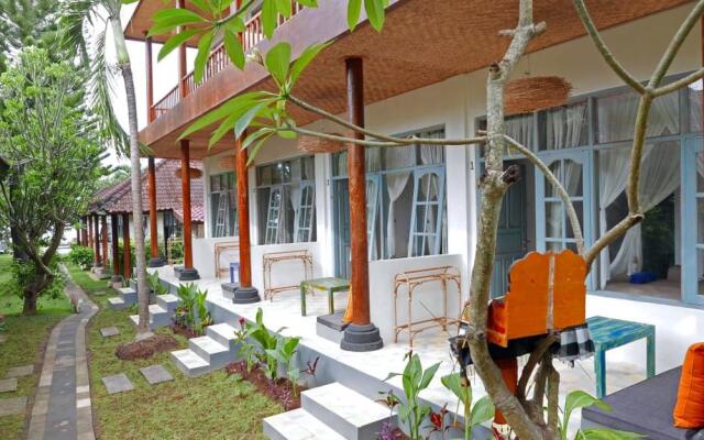 Relax Beach Resort Candidasa