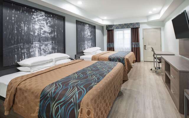 Super 8 by Wyndham Humble/Fallcreek/Houston