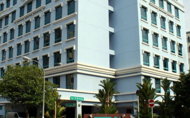 Hotel 81 Premier Princess