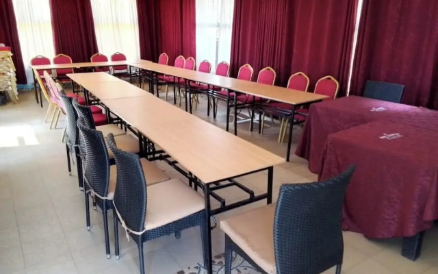 Dhe Jomels Hotel Siaya