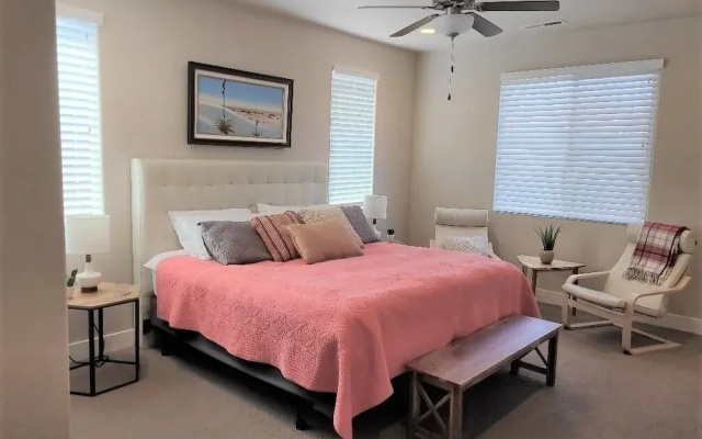 2 Units Reunion Property 7 Bedroom Home