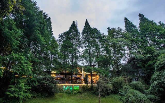 Wuyishan Old Street Sen Live British Inn