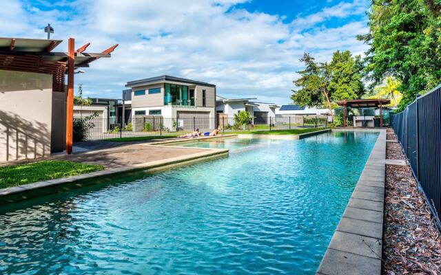 Blue Lagoon Private Resort Apartment