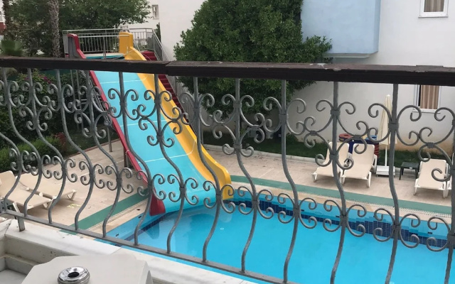 Popular 1 bed Apart Home in Central Side With Many on Site Amenities Facilities