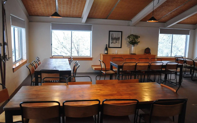 Ripparoo Ski Lodge