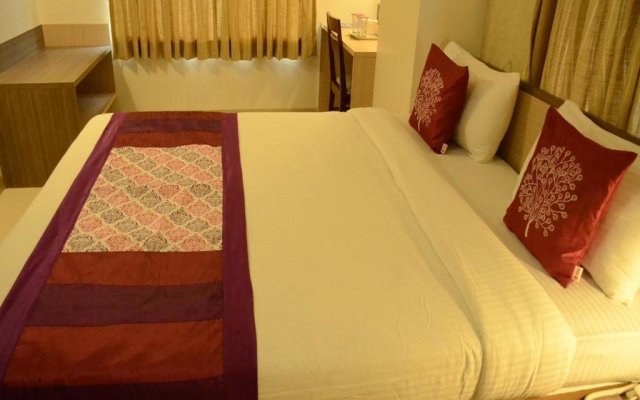 OYO 3716 Hotel Kapil Residency
