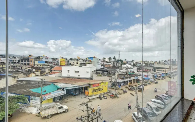 Itsy Hotels Shrey'S Inn Mallandur Road