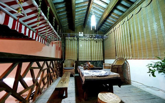 Xinyueju Inn