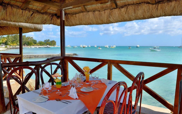 Coral Azur Beach Resort