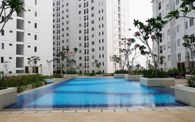 Bassura City Apartment with Direct Access to Bassura Mall