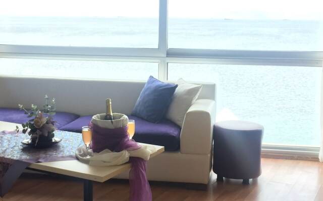 Club Rose Bay Hotel