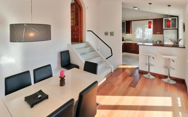 Nice and spacius villa near Fuengi